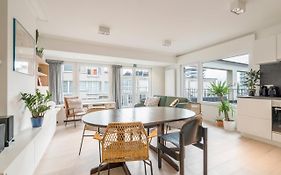 Modern And Bright Seaside App W Seaview & Terrace